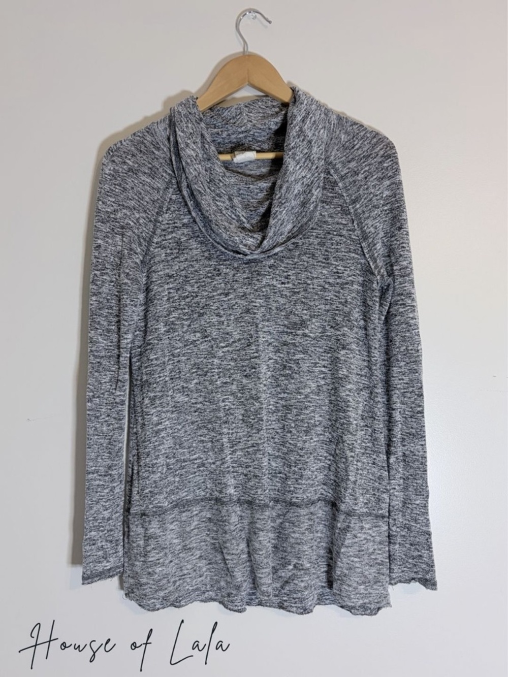 🖤5/$40!! Grey cowl neck knit top, cozy lightweight long sleeve